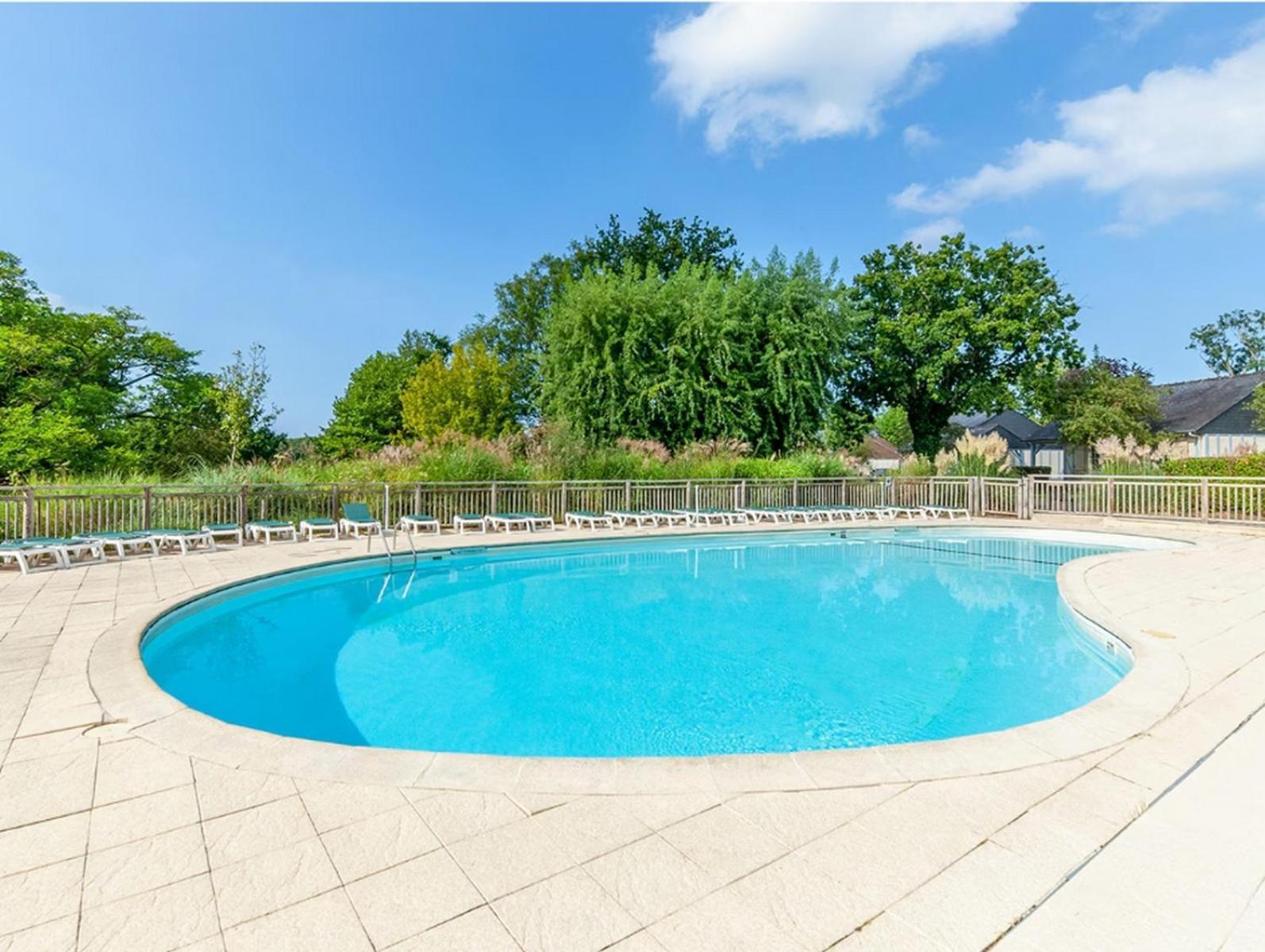 Cottage Dans Village Normandy Garden Pierre & Vacances Бранвиль Экстерьер фото